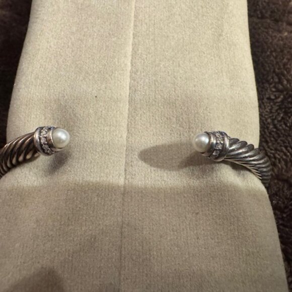 David Yurman Cable Classics Bracelet-Pearl Cuff with Diamonds - Picture 3 of 7
